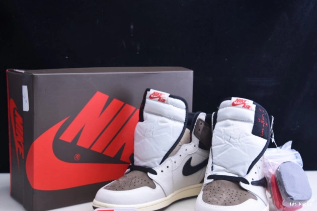 'TRAVIS HIGH CD4487-100 JORDAN TS - OG 1 SCOTT' AIR 2.0 SP 0824